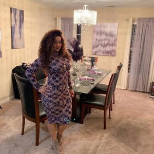 Meet your Posher, Mely